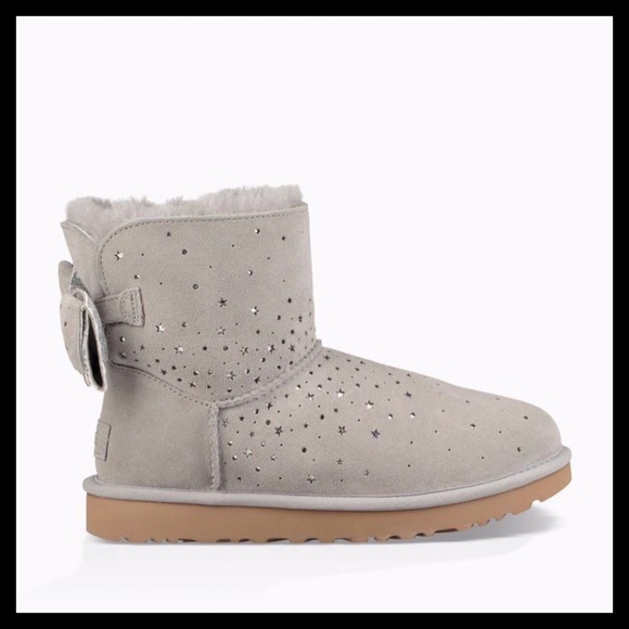 NEW UGG Stargirl Bow Mini Ankle Boot Light Grey - Picture 2 of 8